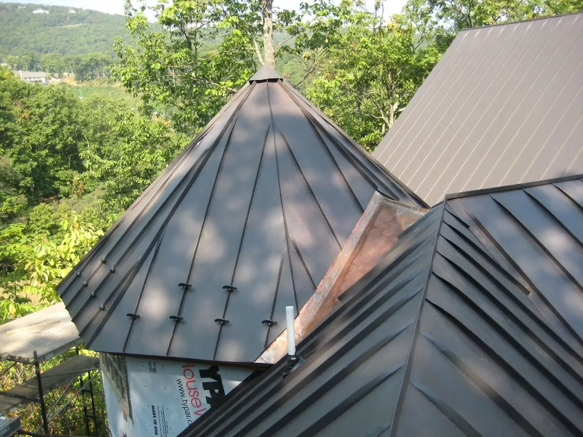Professional Roof Tarp Installation by Craftsman Roofing in Rampasture